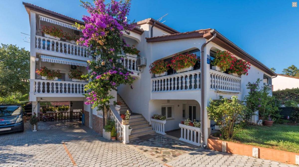 House Lucija Poreč Exterior foto